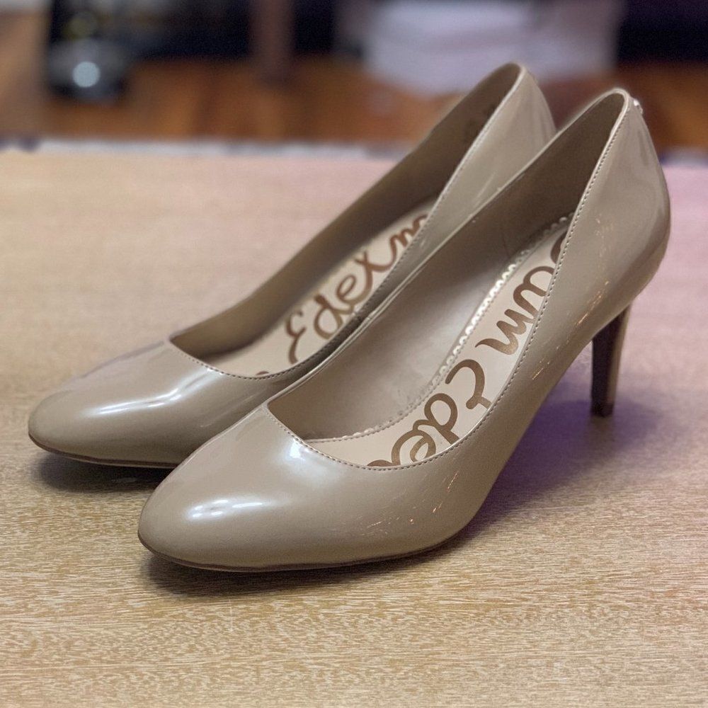 Sam Edelman Elise Round Toe Pump